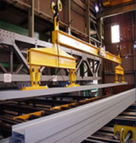 nam-cham-nang-chuyen-hang-74